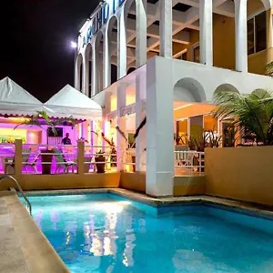 https://archotel.hotelsdakar.com